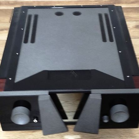 SoundArt JAZZ - wzmacniacz hybrydowy 2x400 W // KOMIS