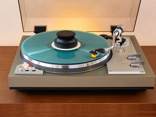 Gramofon budżetowy czy droższy – gdzie jest różnica?